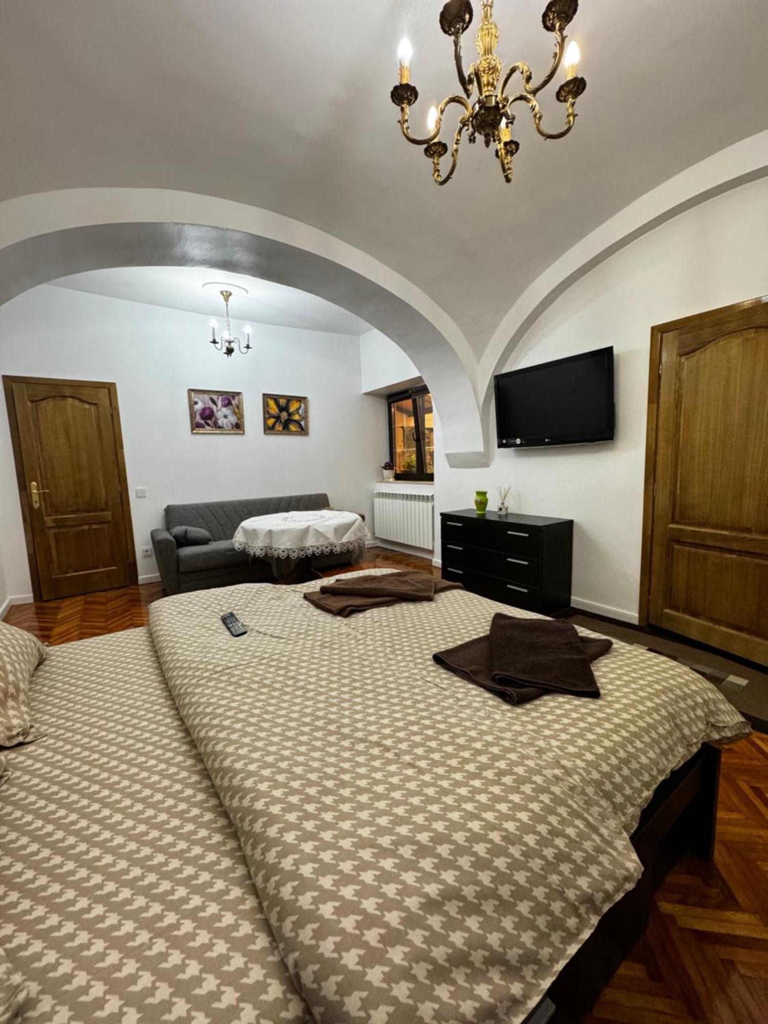Balcescu Apartment *