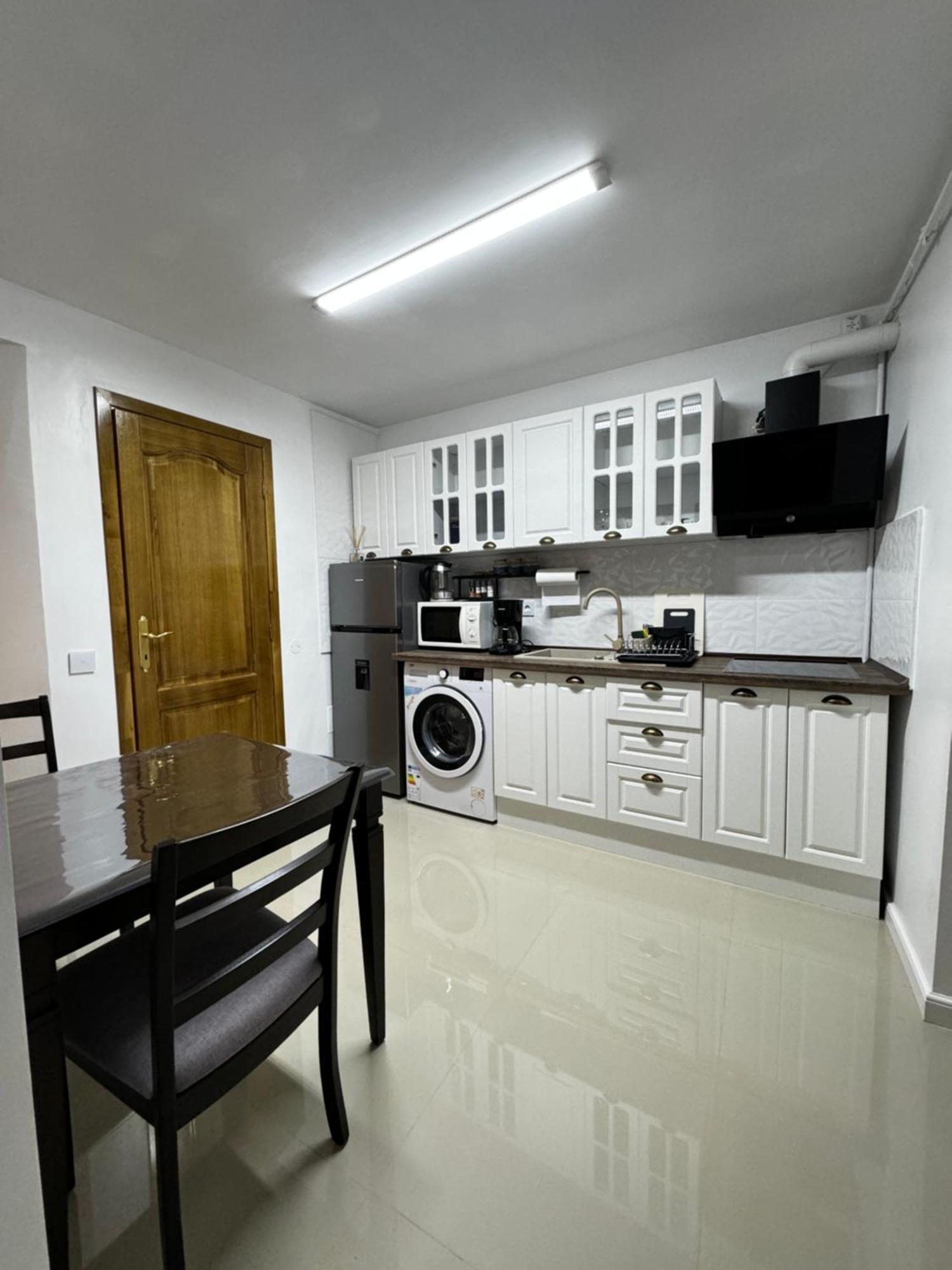 Balcescu Apartment